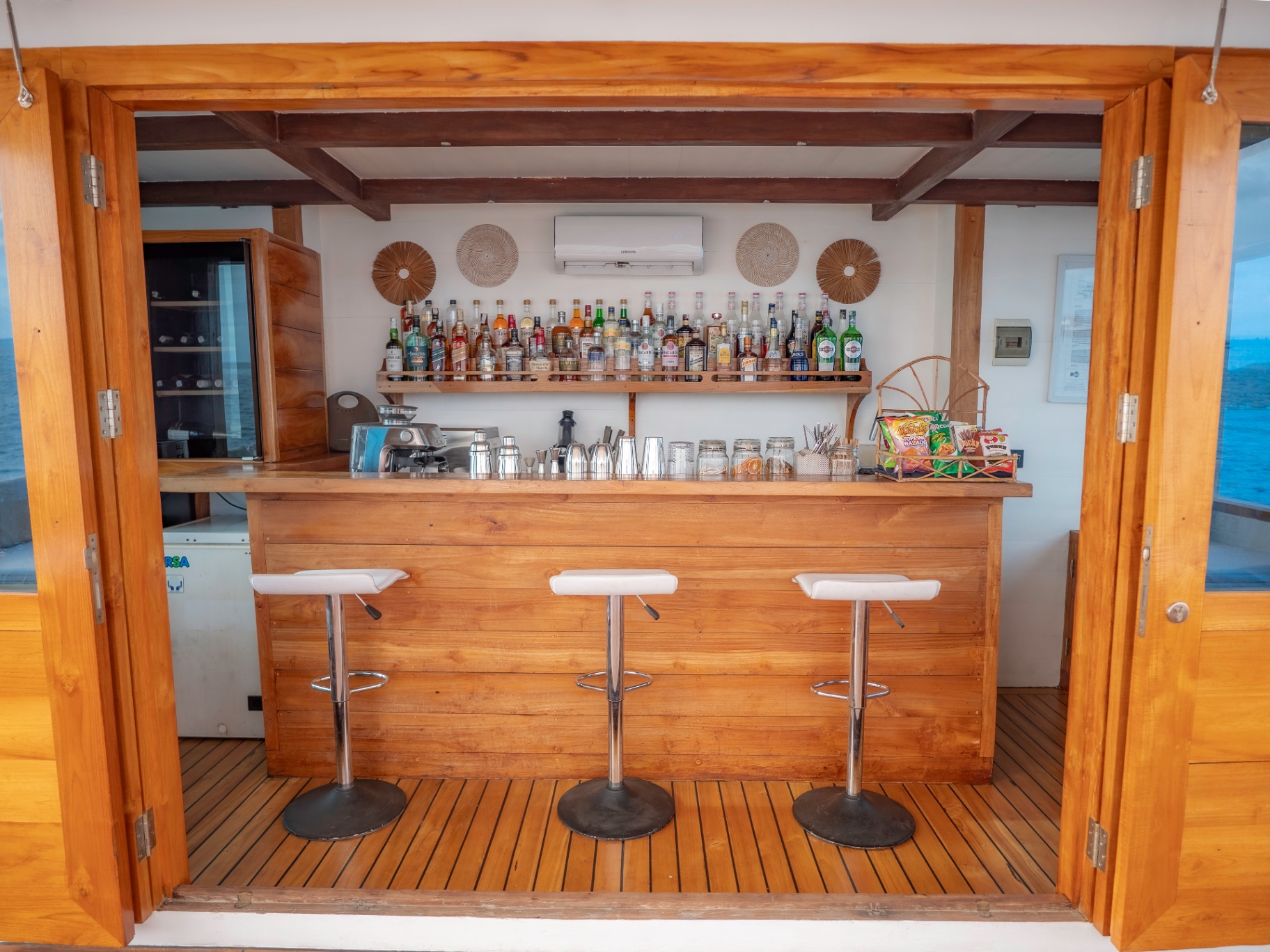 Fenides open-air bar with full spirit selection and stools