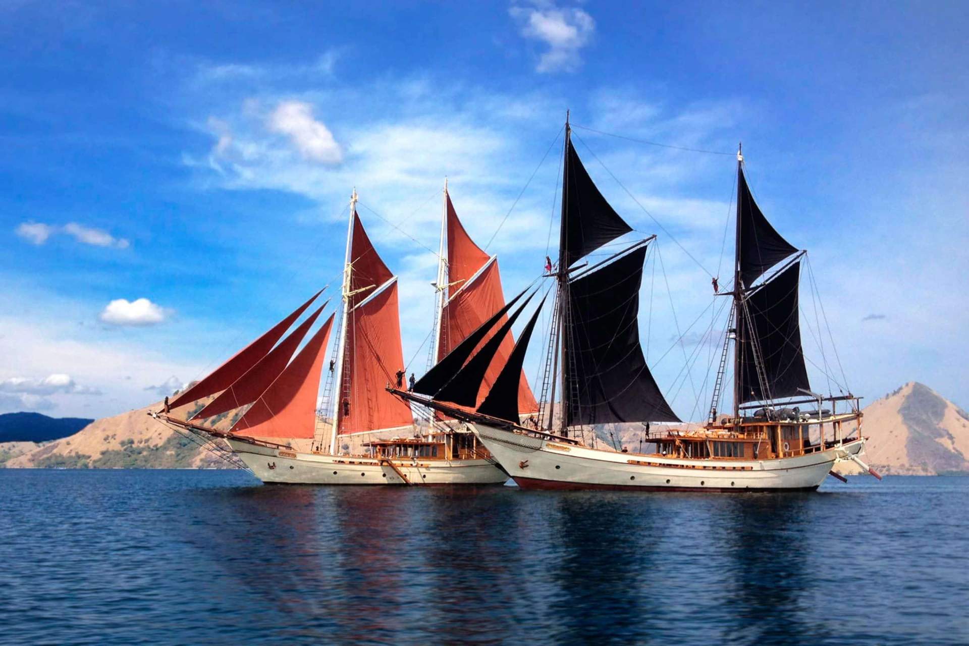Silolona and sister ship Si Datu Bua anchored side by side in Komodo
