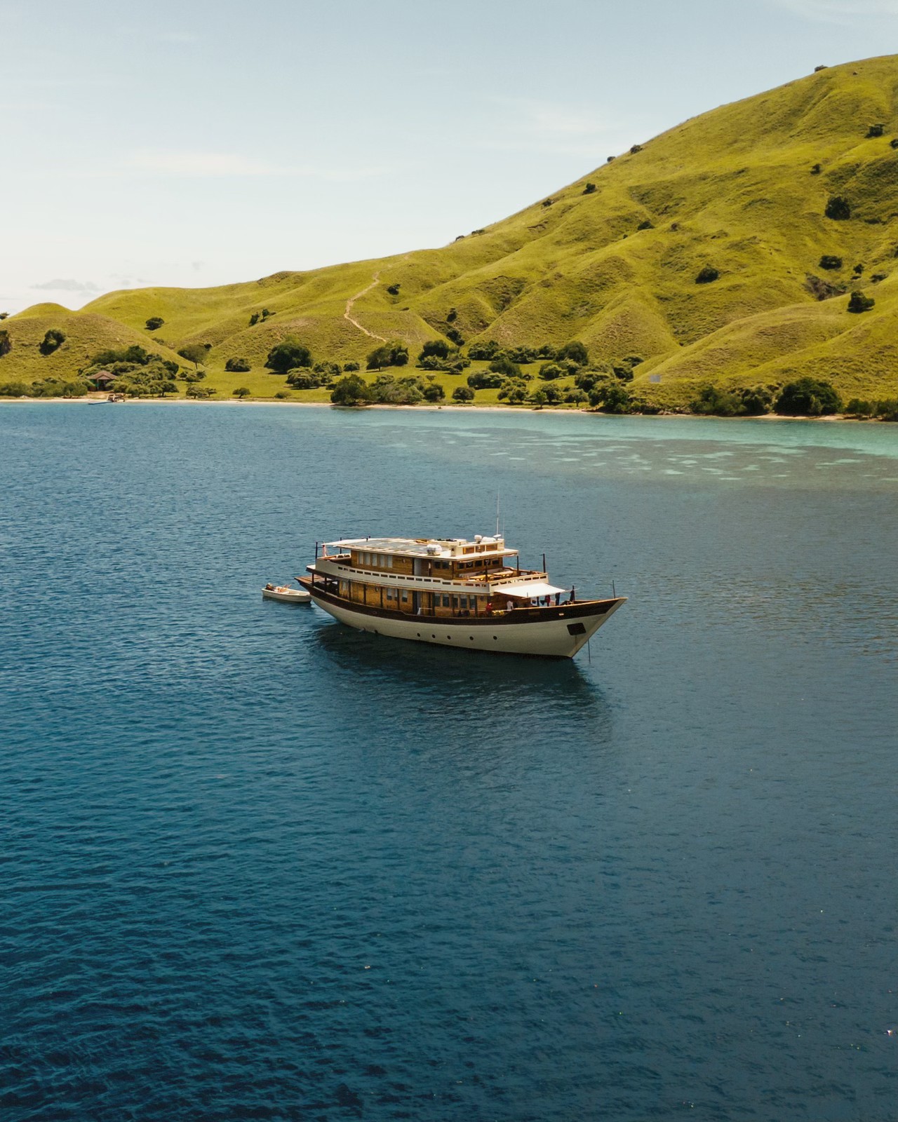 Mischief at anchor in the Komodo archipelago